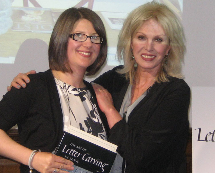 Joanna Lumley presents the Harriet Fraser Bursery Award to Fiona Flack